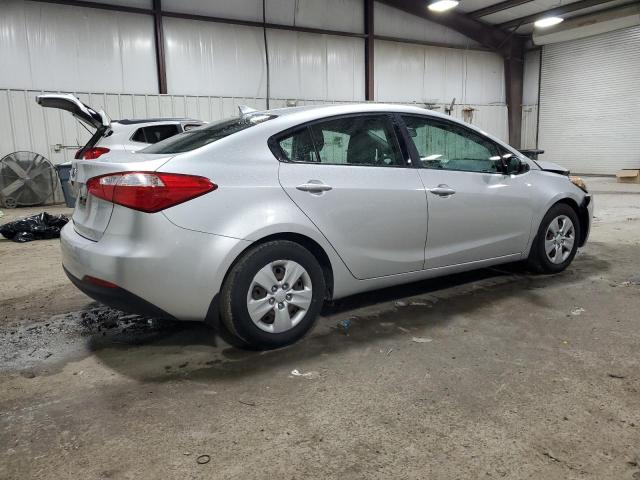 Photo 2 VIN: KNAFX4A66F5297767 - KIA FORTE LX 