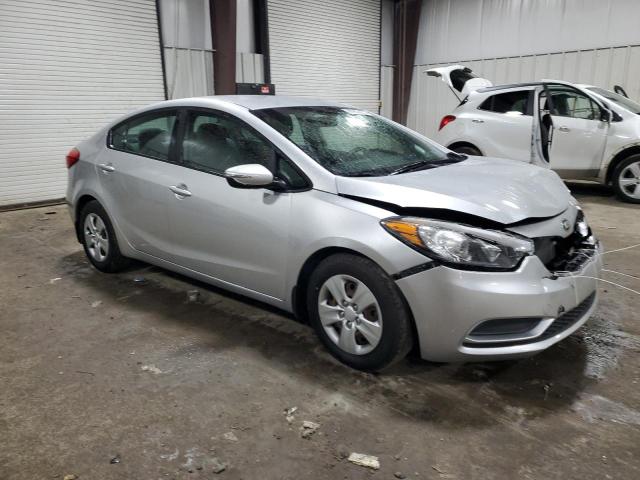 Photo 3 VIN: KNAFX4A66F5297767 - KIA FORTE LX 