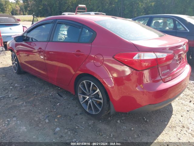 Photo 2 VIN: KNAFX4A66F5318648 - KIA FORTE 