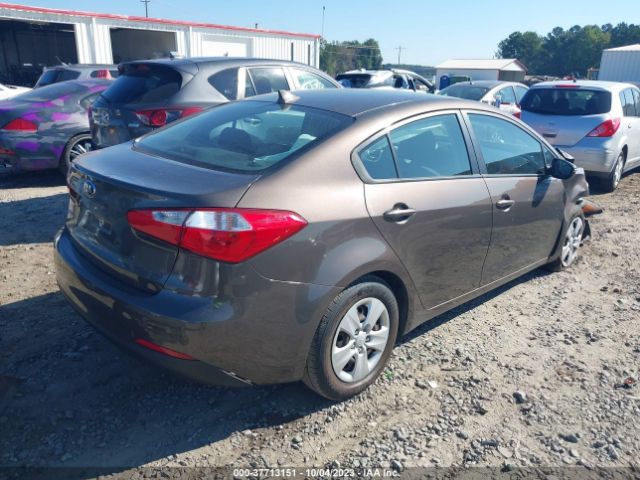 Photo 3 VIN: KNAFX4A66F5349947 - KIA FORTE 