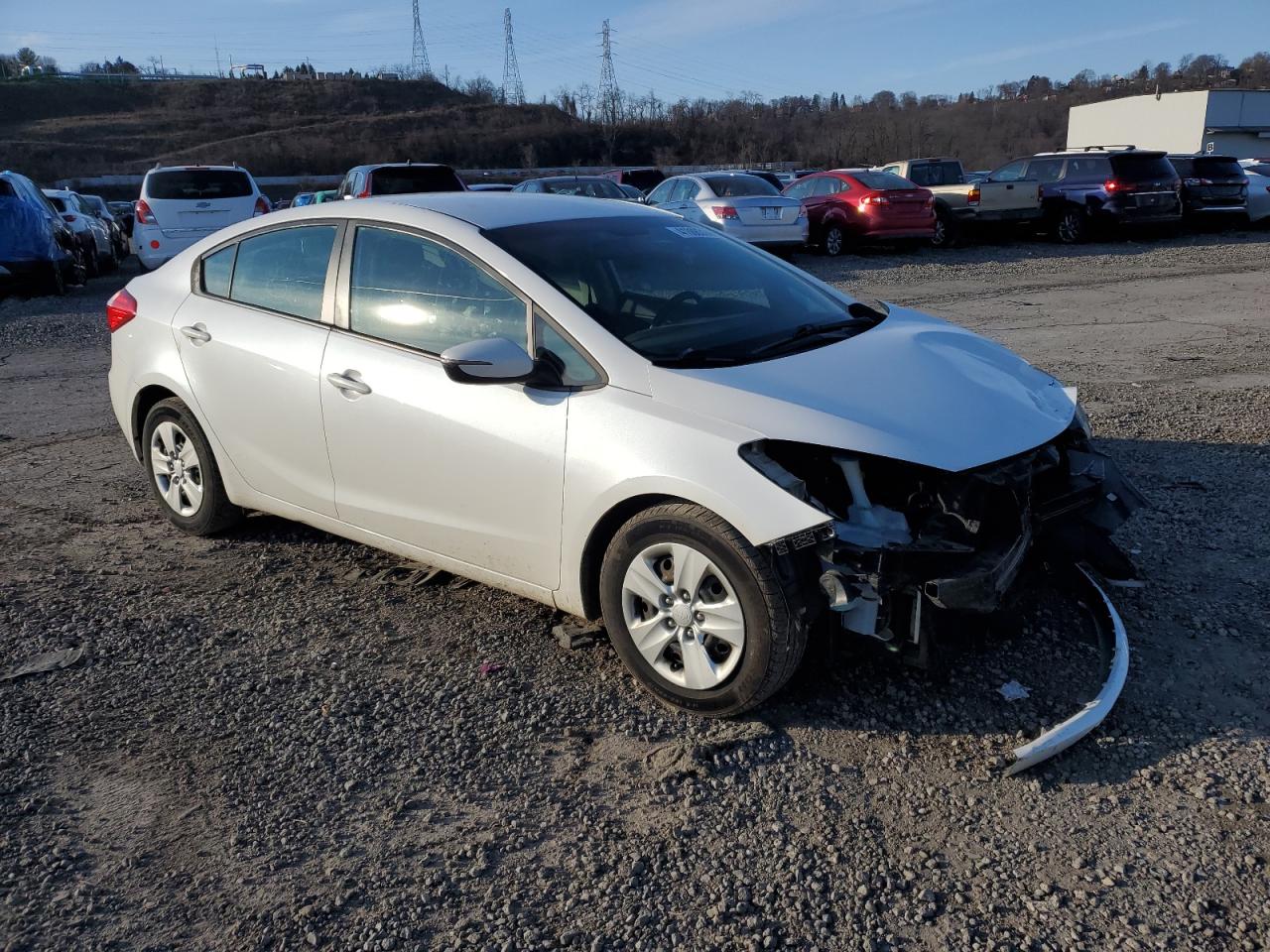 Photo 3 VIN: KNAFX4A66F5351617 - KIA FORTE 