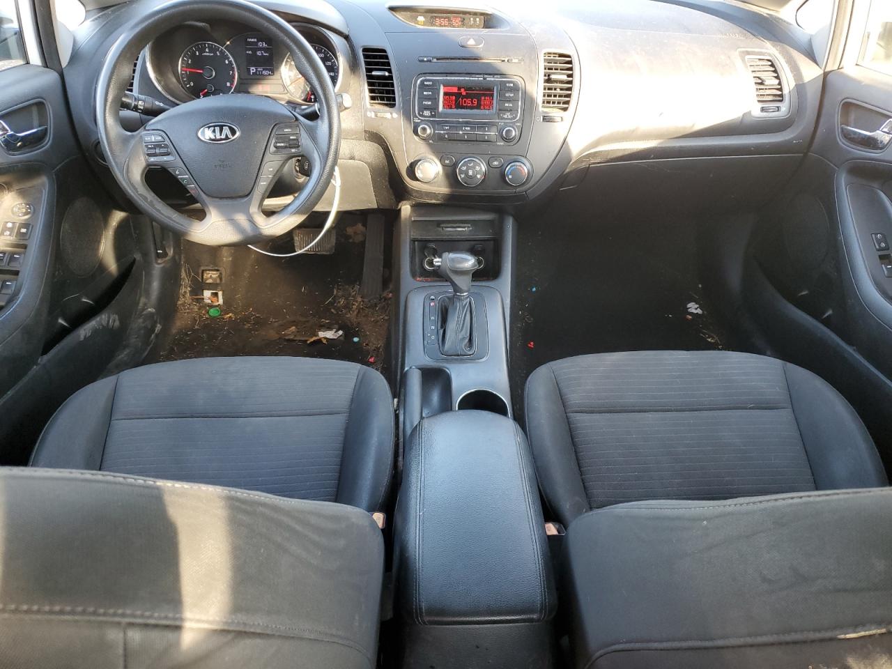 Photo 7 VIN: KNAFX4A66F5351617 - KIA FORTE 