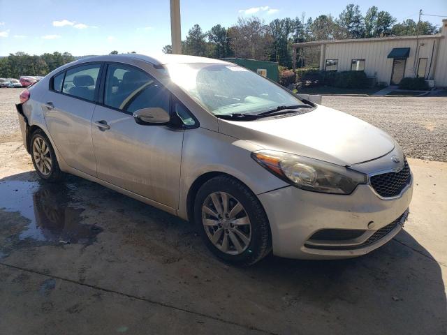 Photo 3 VIN: KNAFX4A66F5353612 - KIA FORTE LX 