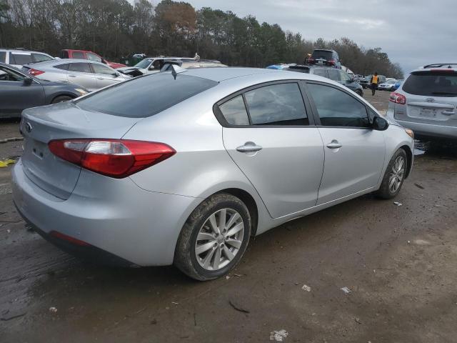 Photo 2 VIN: KNAFX4A66F5353657 - KIA FORTE LX 