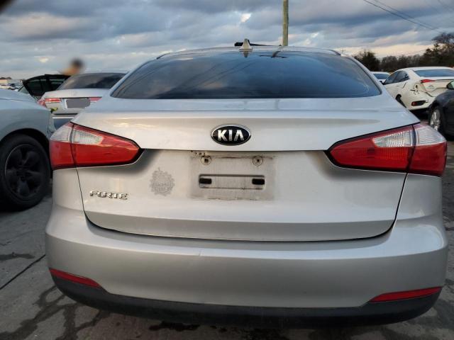 Photo 5 VIN: KNAFX4A66F5391292 - KIA FORTE LX 