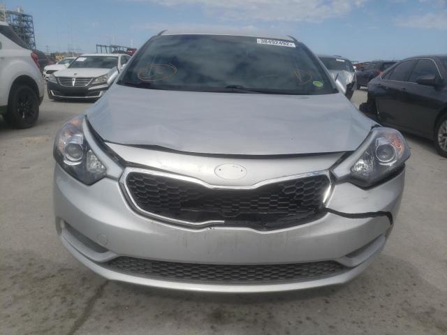 Photo 8 VIN: KNAFX4A66F5397660 - KIA FORTE 