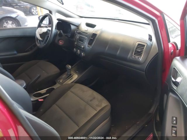 Photo 4 VIN: KNAFX4A66F5415025 - KIA FORTE 