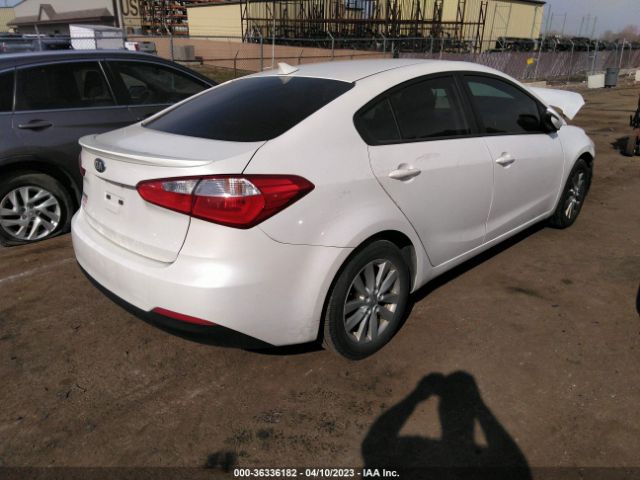 Photo 3 VIN: KNAFX4A66F5417261 - KIA FORTE 