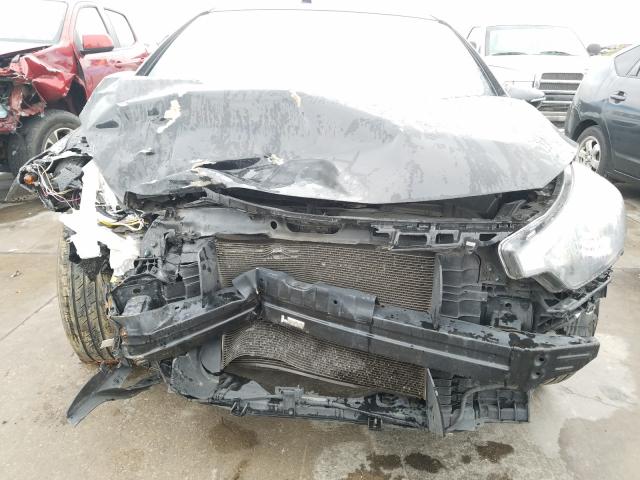 Photo 8 VIN: KNAFX4A66F5420421 - KIA FORTE LX 