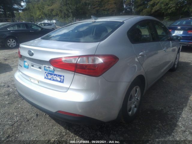 Photo 3 VIN: KNAFX4A66F5428518 - KIA FORTE 