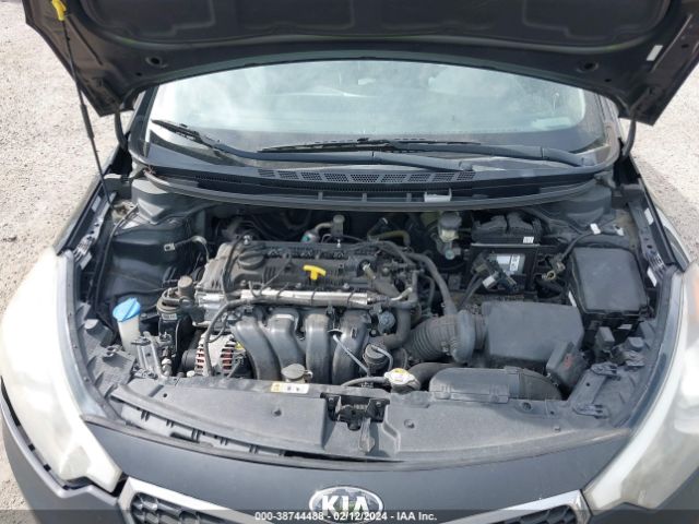 Photo 9 VIN: KNAFX4A66G5437978 - KIA FORTE 