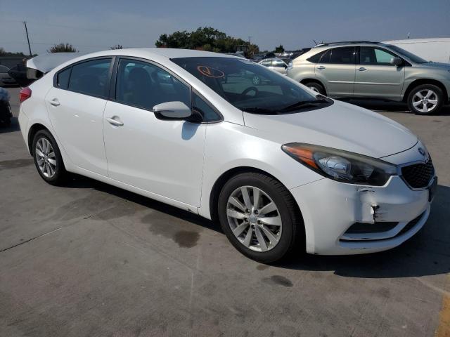 Photo 3 VIN: KNAFX4A66G5446518 - KIA FORTE LX 