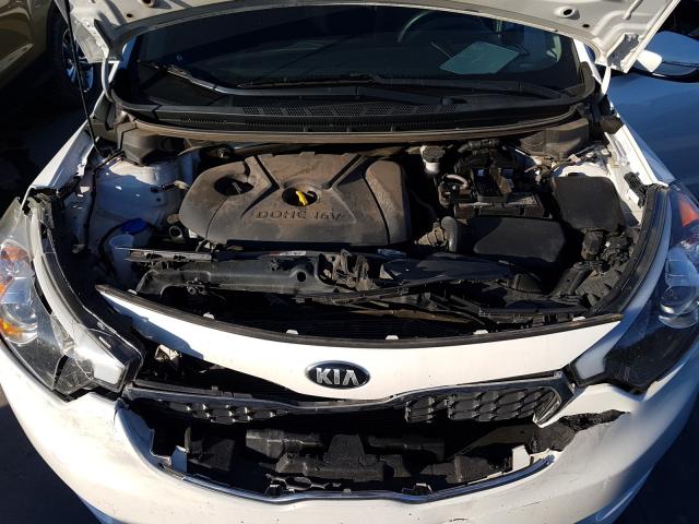 Photo 6 VIN: KNAFX4A66G5502098 - KIA FORTE LX 