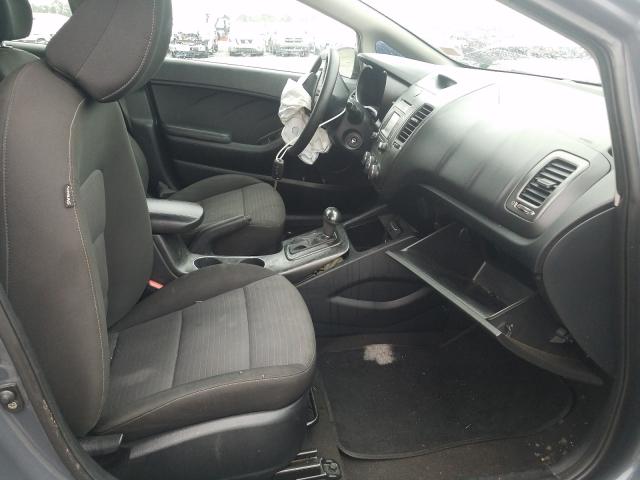 Photo 4 VIN: KNAFX4A66G5550880 - KIA FORTE LX 