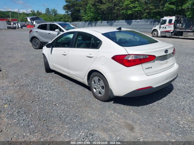 Photo 2 VIN: KNAFX4A66G5551043 - KIA FORTE 