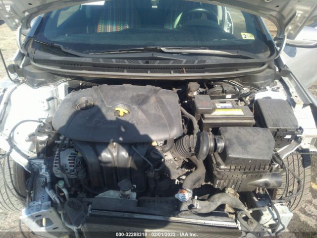 Photo 9 VIN: KNAFX4A66G5555593 - KIA FORTE 