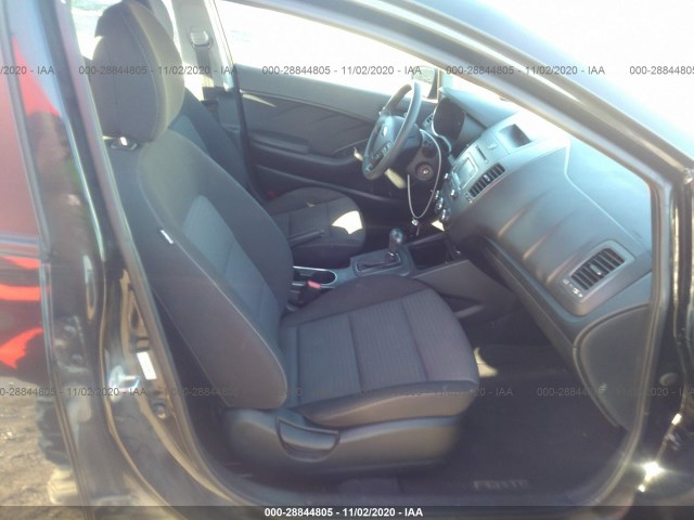 Photo 4 VIN: KNAFX4A66G5608647 - KIA FORTE 