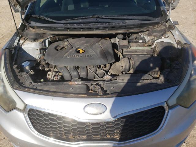 Photo 10 VIN: KNAFX4A67E5079951 - KIA FORTE 