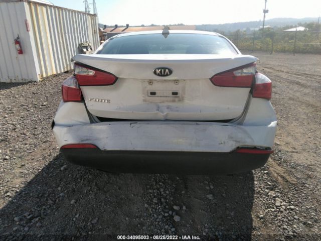 Photo 5 VIN: KNAFX4A67E5122118 - KIA FORTE 