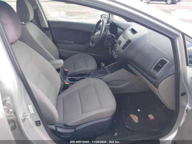 Photo 4 VIN: KNAFX4A67F5272067 - KIA FORTE 