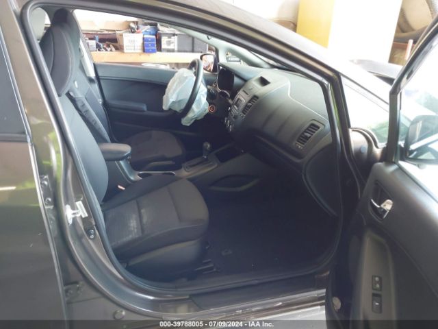 Photo 4 VIN: KNAFX4A67F5288477 - KIA FORTE 