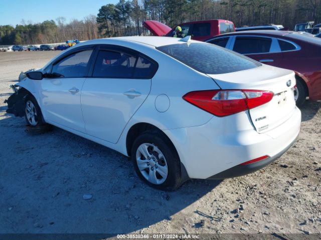 Photo 2 VIN: KNAFX4A67F5319677 - KIA FORTE 