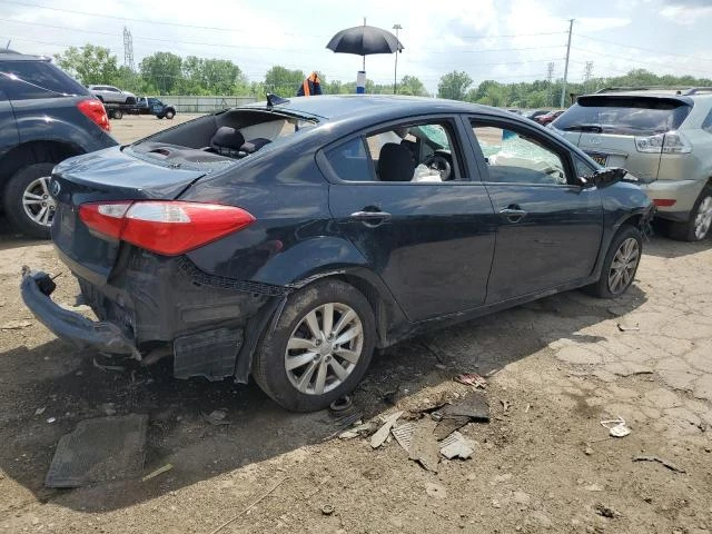 Photo 2 VIN: KNAFX4A67F5357670 - KIA FORTE LX 