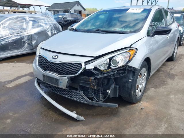 Photo 5 VIN: KNAFX4A67F5358611 - KIA FORTE 