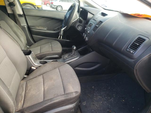 Photo 4 VIN: KNAFX4A67F5415597 - KIA FORTE LX 