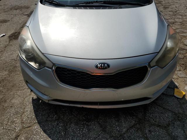 Photo 10 VIN: KNAFX4A67G5550113 - KIA FORTE LX 