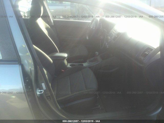 Photo 4 VIN: KNAFX4A67G5574864 - KIA FORTE 