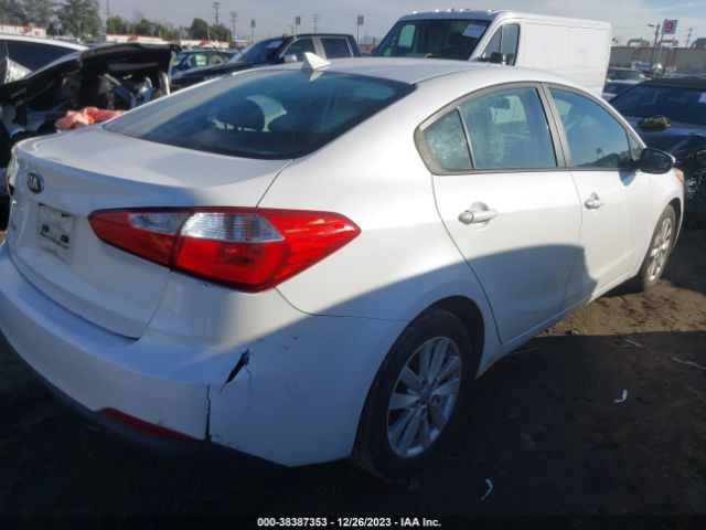 Photo 3 VIN: KNAFX4A68E5094264 - KIA FORTE 