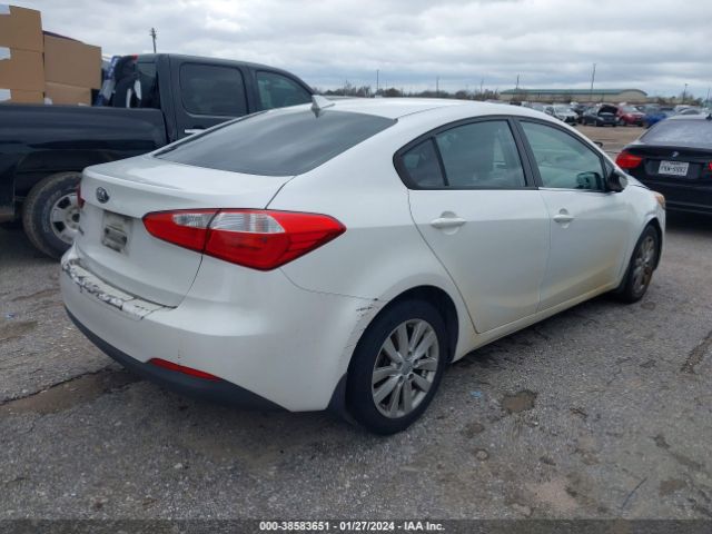 Photo 3 VIN: KNAFX4A68E5168833 - KIA FORTE 