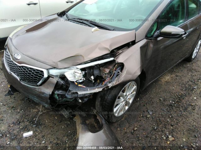 Photo 5 VIN: KNAFX4A68E5232644 - KIA FORTE 