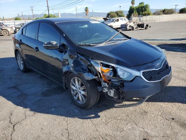 Photo 0 VIN: KNAFX4A68F5256752 - KIA FORTE LX 