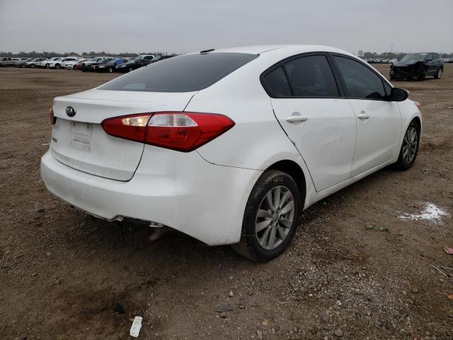 Photo 3 VIN: KNAFX4A68F5257724 - KIA FORTE LX 