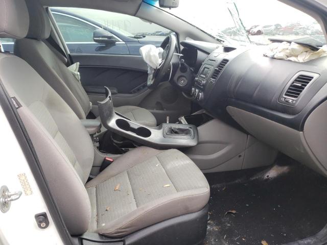 Photo 4 VIN: KNAFX4A68F5257724 - KIA FORTE LX 