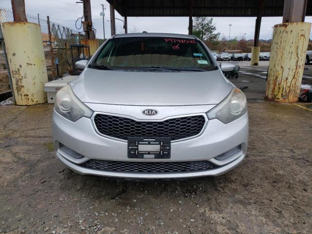 Photo 4 VIN: KNAFX4A68F5260669 - KIA FORTE LX 