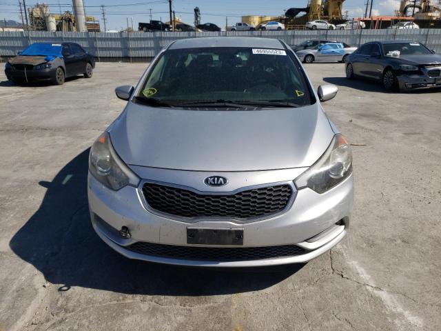 Photo 4 VIN: KNAFX4A68F5275978 - KIA FORTE LX 