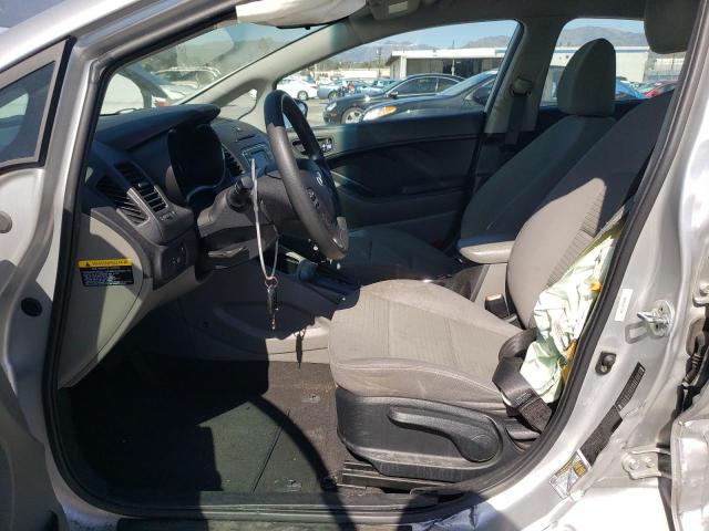 Photo 6 VIN: KNAFX4A68F5275978 - KIA FORTE LX 