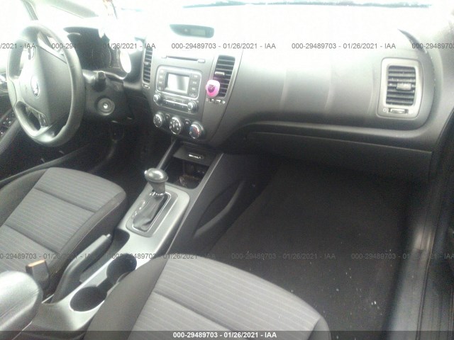 Photo 4 VIN: KNAFX4A68F5277178 - KIA FORTE 