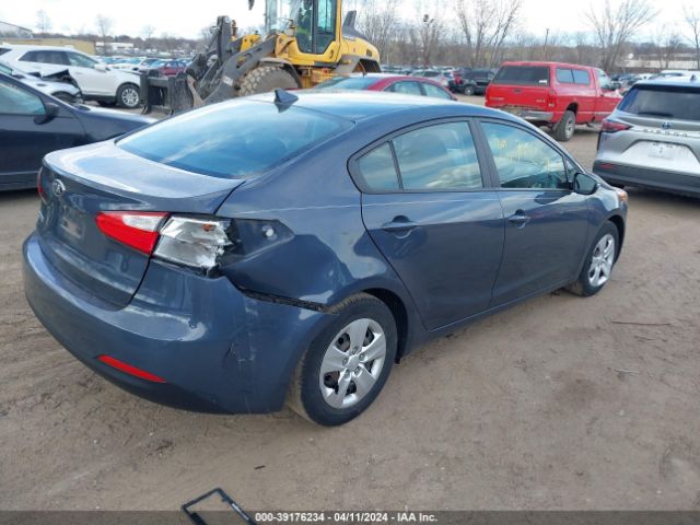 Photo 3 VIN: KNAFX4A68F5332924 - KIA FORTE 