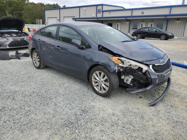 Photo 3 VIN: KNAFX4A68F5334219 - KIA FORTE LX 