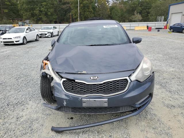 Photo 4 VIN: KNAFX4A68F5334219 - KIA FORTE LX 