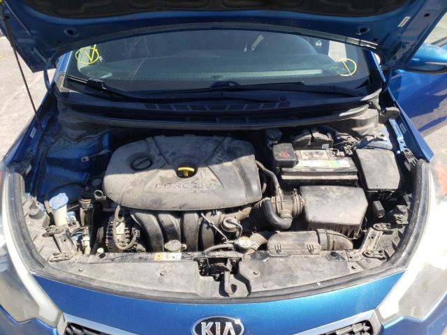 Photo 6 VIN: KNAFX4A68F5359220 - KIA FORTE LX 