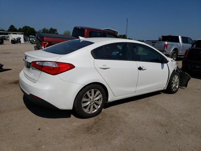 Photo 2 VIN: KNAFX4A68F5361372 - KIA FORTE LX 