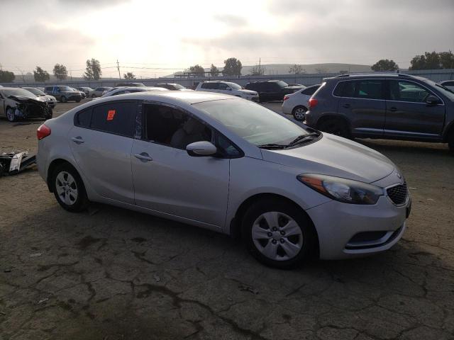 Photo 3 VIN: KNAFX4A68F5376518 - KIA FORTE LX 