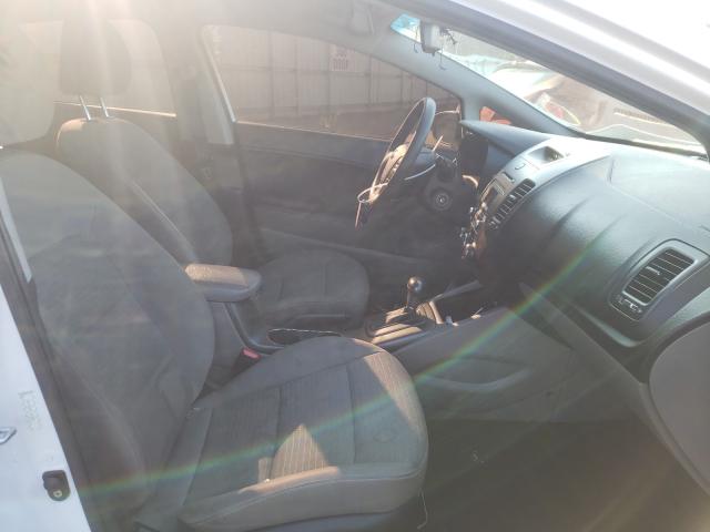 Photo 4 VIN: KNAFX4A68F5399300 - KIA FORTE LX 