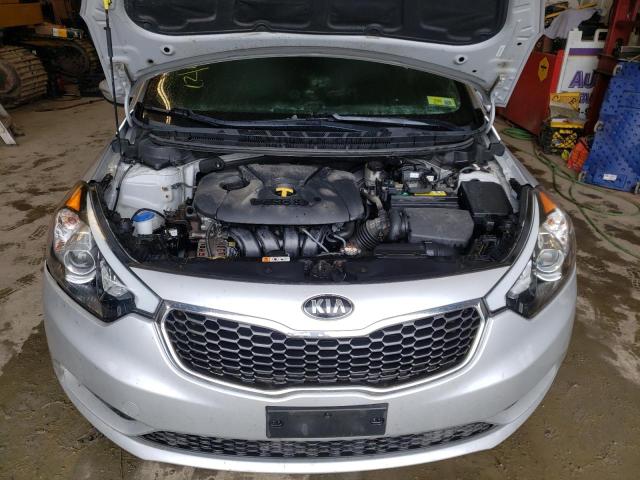 Photo 6 VIN: KNAFX4A68F5399989 - KIA FORTE 