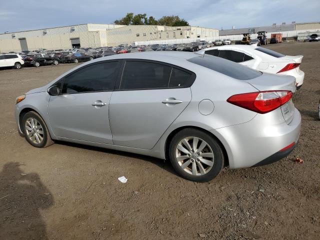 Photo 1 VIN: KNAFX4A68F5400039 - KIA FORTE LX 